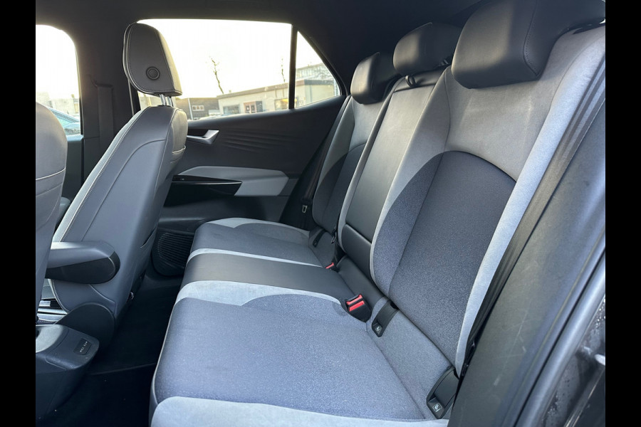 Volkswagen ID.3 First Plus 58 kWh CAMERA / STOELVERW.