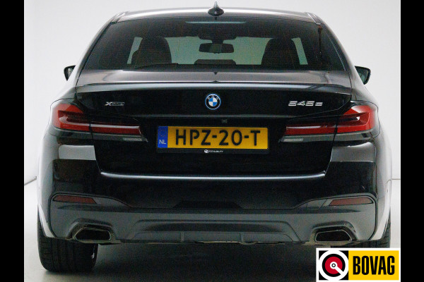 BMW 5 Serie 545e xDrive High Exec. M-sport Black Edition 394 PK automaat | Open Dak | Trekhaak elec. | 360 Camera, Stoel- en stuurverwarming