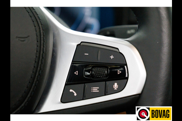 BMW 5 Serie 545e xDrive High Exec. M-sport Black Edition 394 PK automaat | Open Dak | Trekhaak elec. | 360 Camera, Stoel- en stuurverwarming