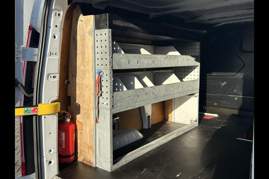 Ford Transit Custom 2.0 TDCI 105 PK / L1H1 / 1e EIG. / 96.558 KM !! / TREKHAAK / INRICHTING / 3-ZITS / AIRCO / CRUISE / PDC