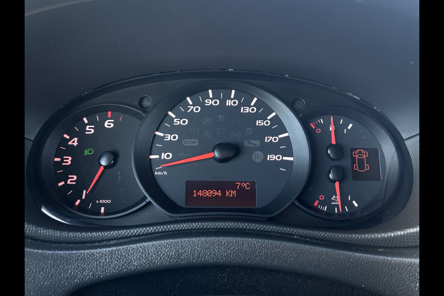 Renault Master 2.3 dCi 131 PK E6 / L1H2 / TREKHAAK / 1e EIG. / AIRCO / CRUISE / NAVI / BLUETOOTH / 3-ZITS