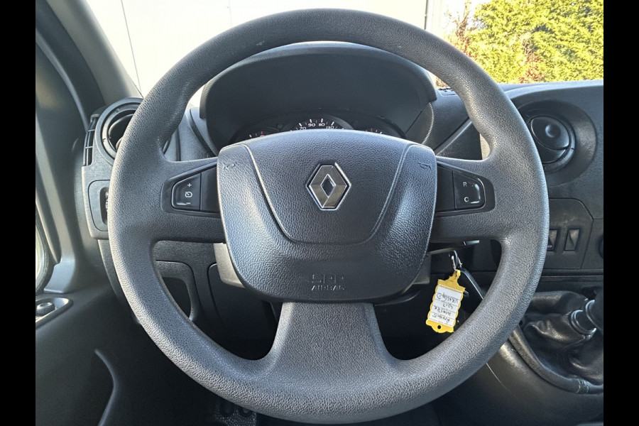Renault Master 2.3 dCi 131 PK E6 / L1H2 / TREKHAAK / 1e EIG. / AIRCO / CRUISE / NAVI / BLUETOOTH / 3-ZITS