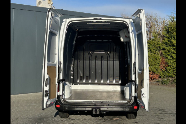 Renault Master 2.3 dCi 131 PK E6 / L1H2 / TREKHAAK / 1e EIG. / AIRCO / CRUISE / NAVI / BLUETOOTH / 3-ZITS