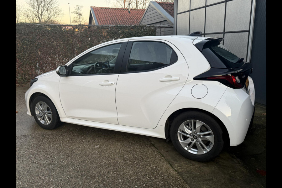 Toyota Yaris 1.5 Hybrid 115 Active | Apple CarPlay & Android auto | Parkeersensoren Achter | Adaptieve Cruise Control |