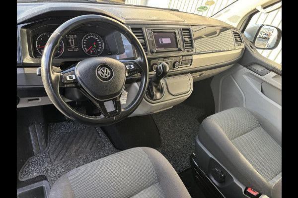 Volkswagen Transporter 2.0 TDI L2H1 DC*AUTOM.*A/C*ACC*NAVI*HAAK*CARPLAY*