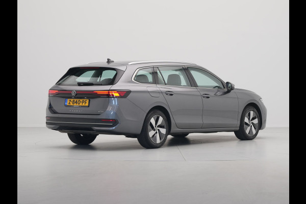 Volkswagen Passat Variant 1.5 eTSI 150pk Business Trekhaak Navigatie Camera Acc ARGON 112