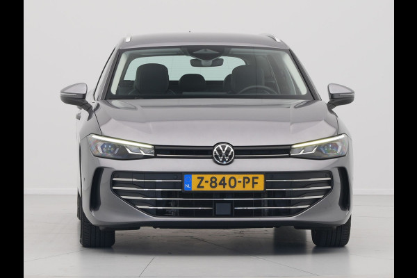 Volkswagen Passat Variant 1.5 eTSI 150pk Business Trekhaak Navigatie Camera Acc ARGON 112