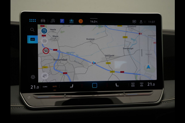 Volkswagen Passat Variant 1.5 eTSI 150pk Business Trekhaak Navigatie Camera Acc ARGON 112