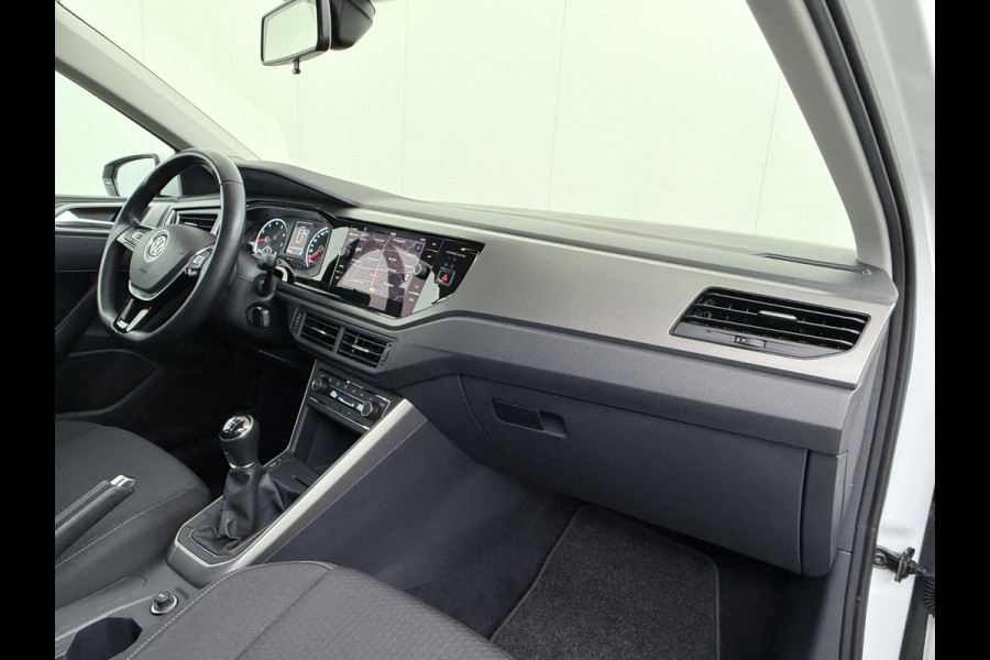 Volkswagen Polo 1.0TGI 5Drs Navi Climatronic Apple Carplay Android Auto Cruise Control Comfortline Executive-pakket DAB+ Bluetooth App-Connect Led 1e Eigenaar Origineel Nederlandse Auto Compressed Natural Gas