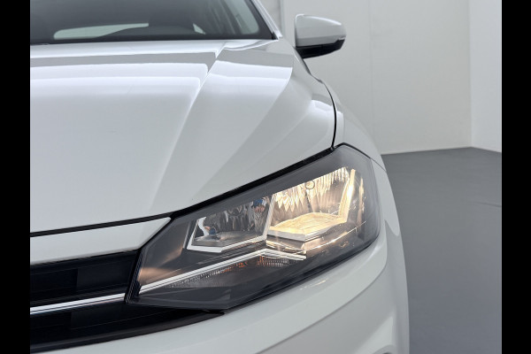 Volkswagen Polo 1.0TGI CNG 5Drs Navi Climatronic Apple Carplay Android Auto Cruise Control Comfortline Executive-pakket DAB+ Bluetooth App-Connect Led 1e Eigenaar Origineel Nederlandse Auto Compressed Natural Gas