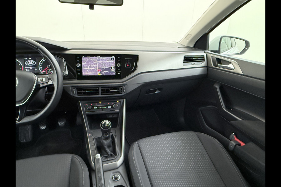 Volkswagen Polo 1.0TGI CNG 5Drs Navi Climatronic Apple Carplay Android Auto Cruise Control Comfortline Executive-pakket DAB+ Bluetooth App-Connect Led 1e Eigenaar Origineel Nederlandse Auto Compressed Natural Gas