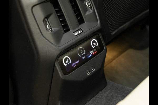 BMW X3 M50 - M-Sport Pro - Pano - Harman Kardon - Stoelventilatie - Iconic Glow