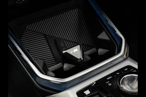 BMW X3 M50 - M-Sport Pro - Pano - Harman Kardon - Stoelventilatie - Iconic Glow