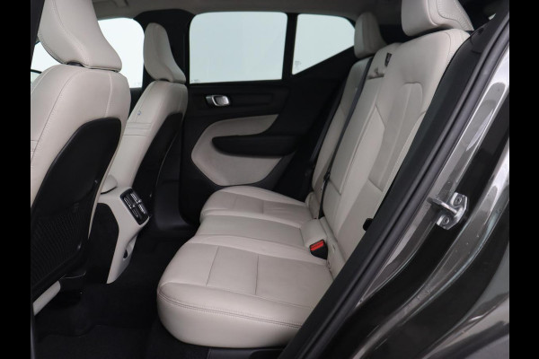 Volvo XC40 2.0 T4 Inscription | Panoramadak | Leder | Adaptive cruise | Trekhaak | Stoelverwarming | 360 Camera | Keyless | Navigatie | Full LED