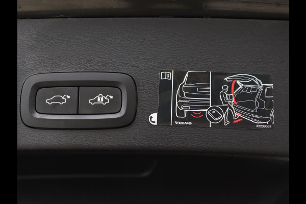 Volvo XC40 2.0 T4 Inscription | Panoramadak | Leder | Adaptive cruise | Trekhaak | Stoelverwarming | 360 Camera | Keyless | Navigatie | Full LED