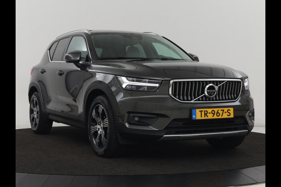 Volvo XC40 2.0 T4 Inscription | Panoramadak | Leder | Adaptive cruise | Trekhaak | Stoelverwarming | 360 Camera | Keyless | Navigatie | Full LED