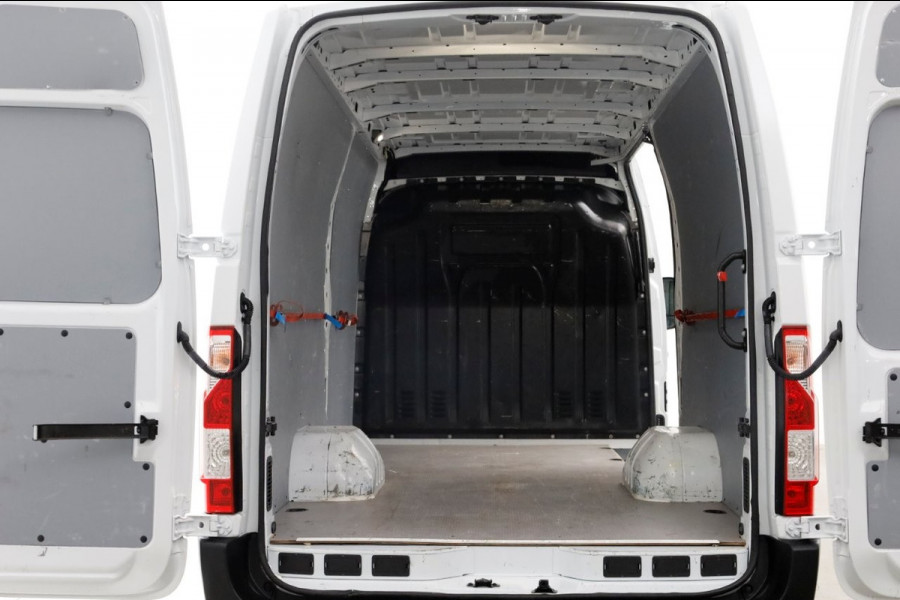 Renault Master T35 2.3 dCi 130pk L3H2 Dubbel Lucht Airco/Navi/Trekhaak 3500kg 09-2022