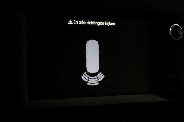 Renault Master T35 2.3 dCi 130pk L3H2 Dubbel Lucht Airco/Navi/Trekhaak 3500kg 09-2022