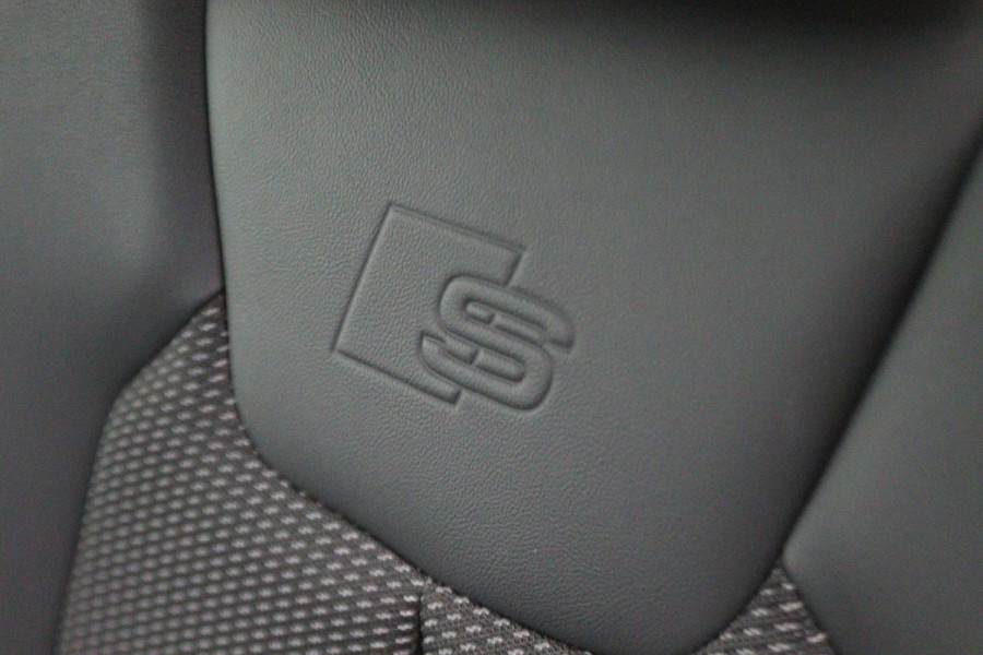Audi A1 Sportback 35 TFSI S edition Automaat SONOS, Keyless, ACC, Camera, LED, Apple Carplay
