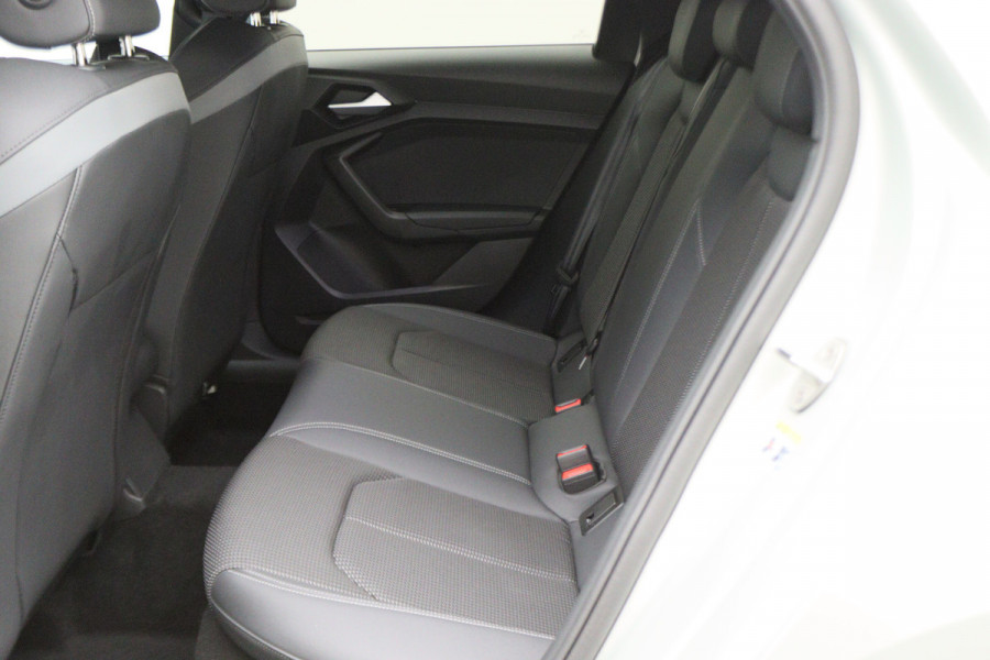 Audi A1 Sportback 35 TFSI S edition Automaat SONOS, Keyless, ACC, Camera, LED, Apple Carplay