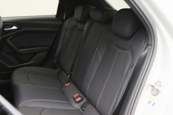Audi A1 Sportback 35 TFSI S edition Automaat SONOS, Keyless, ACC, Camera, LED, Apple Carplay