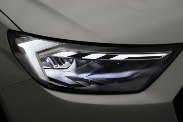 Audi A1 Sportback 35 TFSI S edition Automaat SONOS, Keyless, ACC, Camera, LED, Apple Carplay