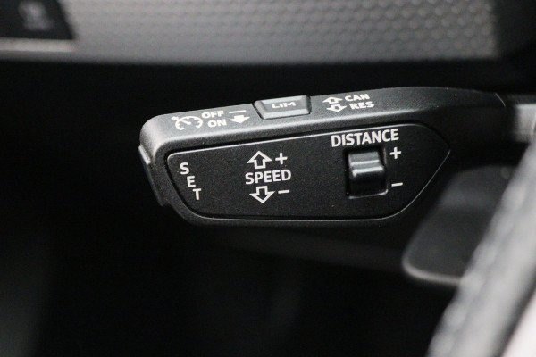 Audi A1 Sportback 35 TFSI S edition Automaat SONOS, Keyless, ACC, Camera, LED, Apple Carplay