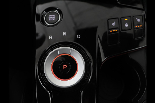 Kia Sportage 1.6 T-GDI Plug-in Hybrid AWD DynamicPlusLine | Stoel & stuurverwarming | Half leder | Camera | Carplay | Adaptive cruise | 19'' | Navigatie | Achterbankverwarming | PHEV