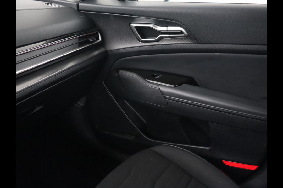 Kia Sportage 1.6 T-GDI Plug-in Hybrid AWD DynamicPlusLine | Stoel & stuurverwarming | Half leder | Camera | Carplay | Adaptive cruise | 19'' | Navigatie | Achterbankverwarming | PHEV