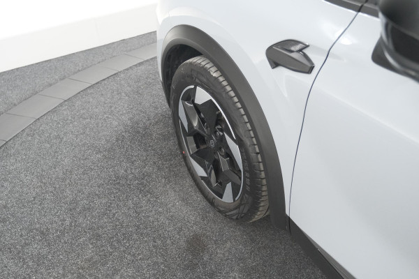 Renault Captur TCe 90 Techno | Nieuw Model | Camera | Navigatie | Apple Carplay | Pack Full Screen | 18 Inch Lichtmetalen Velgen