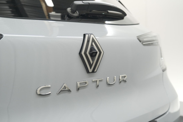 Renault Captur TCe 90 Techno | Nieuw Model | Camera | Navigatie | Apple Carplay | Pack Full Screen | 18 Inch Lichtmetalen Velgen