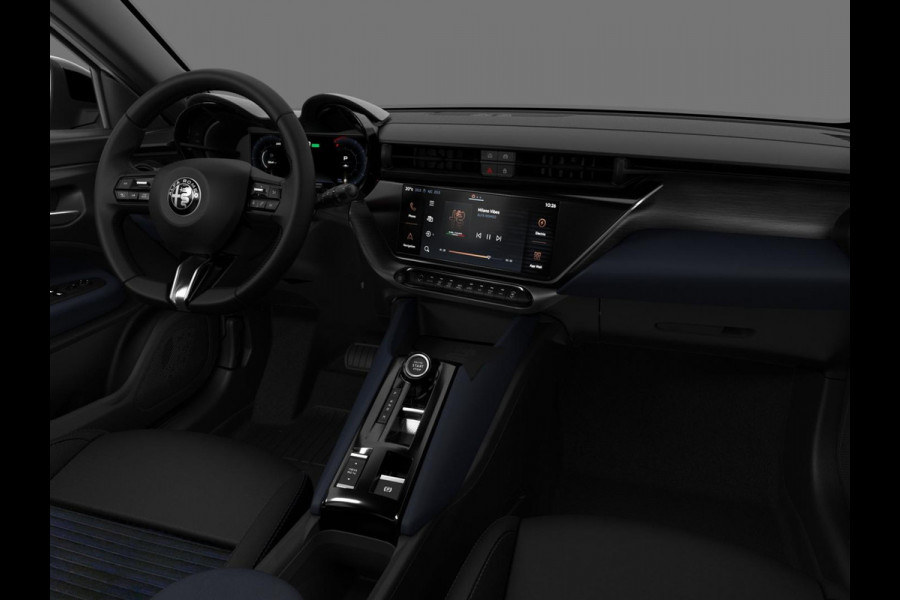 Alfa Romeo junior 1.2 Turbo Hybrid Ibrida | Pack Tech | 18" | Schuif/Kanteldak | Sempione White