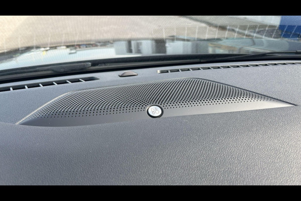 Ford Kuga 2.5 PHEV ST-Line X 243pk | Zuid | Driver Assistance Pack | Panorama dak | Winterpack | Technology Pack | 19 inch Licht metaal | 2.100kg Trekgewicht