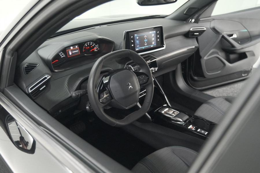 Peugeot 2008 PureTech 130 EAT8 Allure | Camera | Navigatie | Apple Carplay | Parkeersensoren