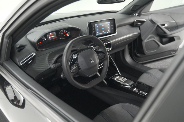 Peugeot 2008 PureTech 130 EAT8 Allure | Camera | Navigatie | Apple Carplay | Parkeersensoren