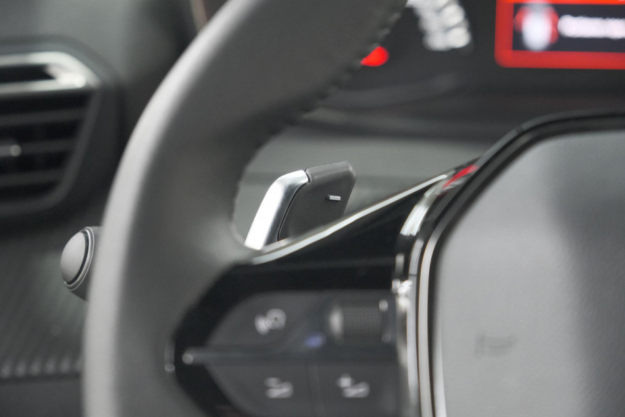 Peugeot 2008 PureTech 130 EAT8 Allure | Camera | Navigatie | Apple Carplay | Parkeersensoren