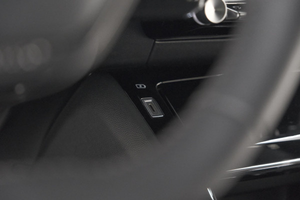 Peugeot 2008 PureTech 130 EAT8 Allure | Camera | Navigatie | Apple Carplay | Parkeersensoren