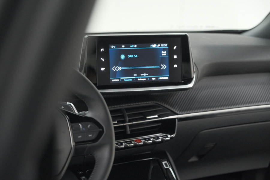 Peugeot 2008 PureTech 130 EAT8 Allure | Camera | Navigatie | Apple Carplay | Parkeersensoren