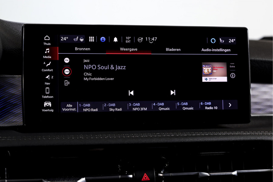 Alfa Romeo Tonale 1.5T Hybrid Veloce - Automaat Orig. NL | Dig. Cockpit | Adapt. Cruise | Stoel-+Stuurverw. | PDC | Camera | NAV + App. Connect | ECC | Elek. Klep | DAB | LM 20" |