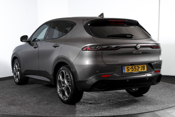 Alfa Romeo Tonale 1.5T Hybrid Veloce - Automaat Orig. NL | Dig. Cockpit | Adapt. Cruise | Stoel-+Stuurverw. | PDC | Camera | NAV + App. Connect | ECC | Elek. Klep | DAB | LM 20" |