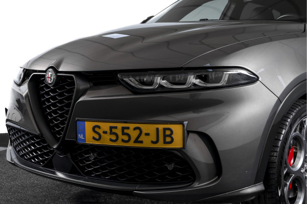 Alfa Romeo Tonale 1.5T Hybrid Veloce - Automaat Orig. NL | Dig. Cockpit | Adapt. Cruise | Stoel-+Stuurverw. | PDC | Camera | NAV + App. Connect | ECC | Elek. Klep | DAB | LM 20" |