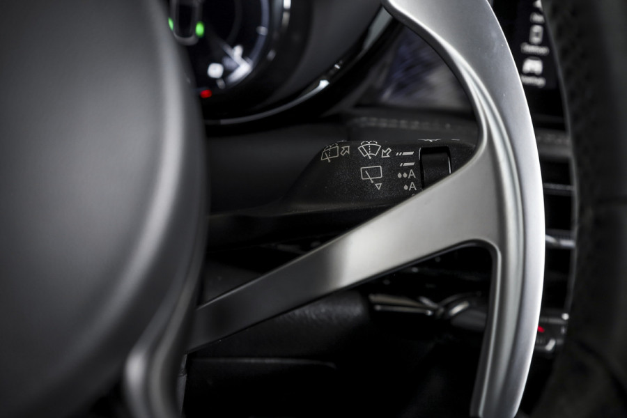 Alfa Romeo Tonale 1.5T Hybrid Veloce - Automaat Orig. NL | Dig. Cockpit | Adapt. Cruise | Stoel-+Stuurverw. | PDC | Camera | NAV + App. Connect | ECC | Elek. Klep | DAB | LM 20" |