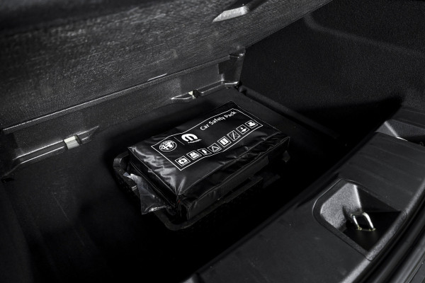 Alfa Romeo Tonale 1.5T Hybrid Veloce - Automaat Orig. NL | Dig. Cockpit | Adapt. Cruise | Stoel-+Stuurverw. | PDC | Camera | NAV + App. Connect | ECC | Elek. Klep | DAB | LM 20" |