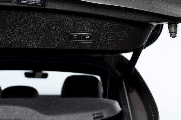 Alfa Romeo Tonale 1.5T Hybrid Veloce - Automaat Orig. NL | Dig. Cockpit | Adapt. Cruise | Stoel-+Stuurverw. | PDC | Camera | NAV + App. Connect | ECC | Elek. Klep | DAB | LM 20" |