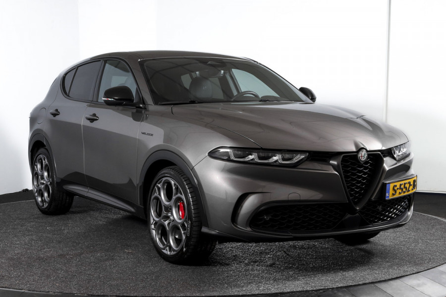 Alfa Romeo Tonale 1.5T Hybrid Veloce - Automaat Orig. NL | Dig. Cockpit | Adapt. Cruise | Stoel-+Stuurverw. | PDC | Camera | NAV + App. Connect | ECC | Elek. Klep | DAB | LM 20" |