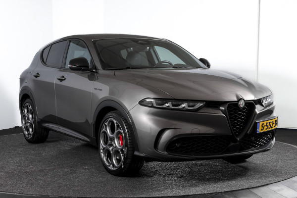 Alfa Romeo Tonale 1.5T Hybrid Veloce - Automaat Orig. NL | Dig. Cockpit | Adapt. Cruise | Stoel-+Stuurverw. | PDC | Camera | NAV + App. Connect | ECC | Elek. Klep | DAB | LM 20" |