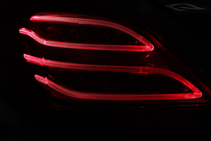 Mercedes-Benz C-Klasse 250 AMG / DODEHOEK / 360 / BURMESTER / DEALER SERVICE