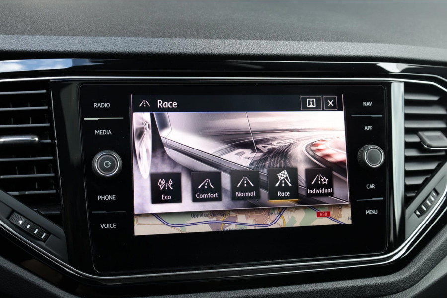 Volkswagen T-Roc 2.0 TSI 4Motion R 301+PK AKRAPOVIC/VIRTUAL/PANO/BEATS/KEYLES/HALF LEER+S.VERWARMING/19"/CAM/ACC/12 MDN GARANTIE!