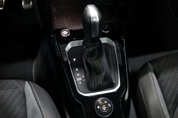 Volkswagen T-Roc 2.0 TSI 4Motion R 301+PK AKRAPOVIC/VIRTUAL/PANO/BEATS/KEYLES/HALF LEER+S.VERWARMING/19"/CAM/ACC/12 MDN GARANTIE!