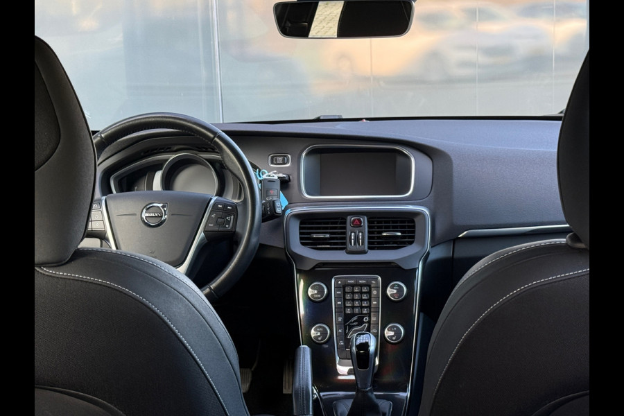 Volvo V40 2.0 T2 Momentum Standkachel
